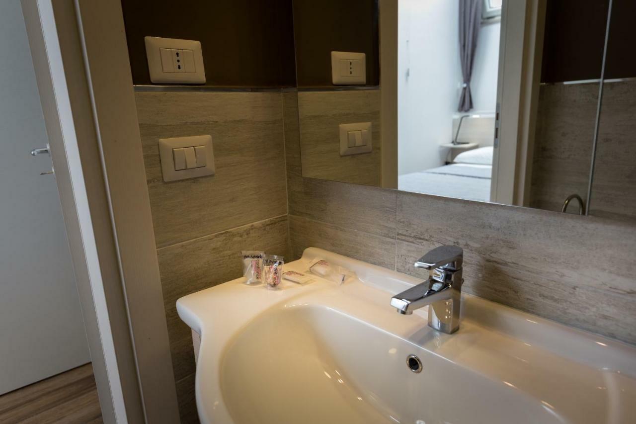 B&B Marco Polo 16 Trinitapoli Exterior photo